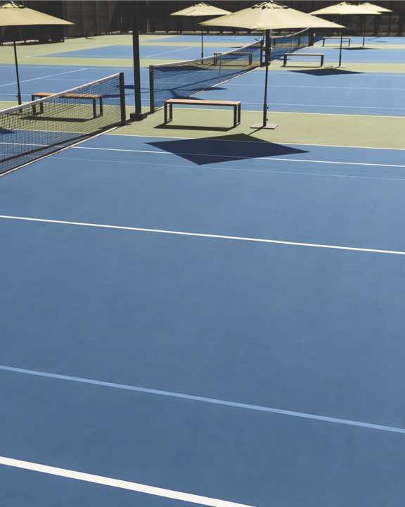Outdoor tennis courts at Life Time